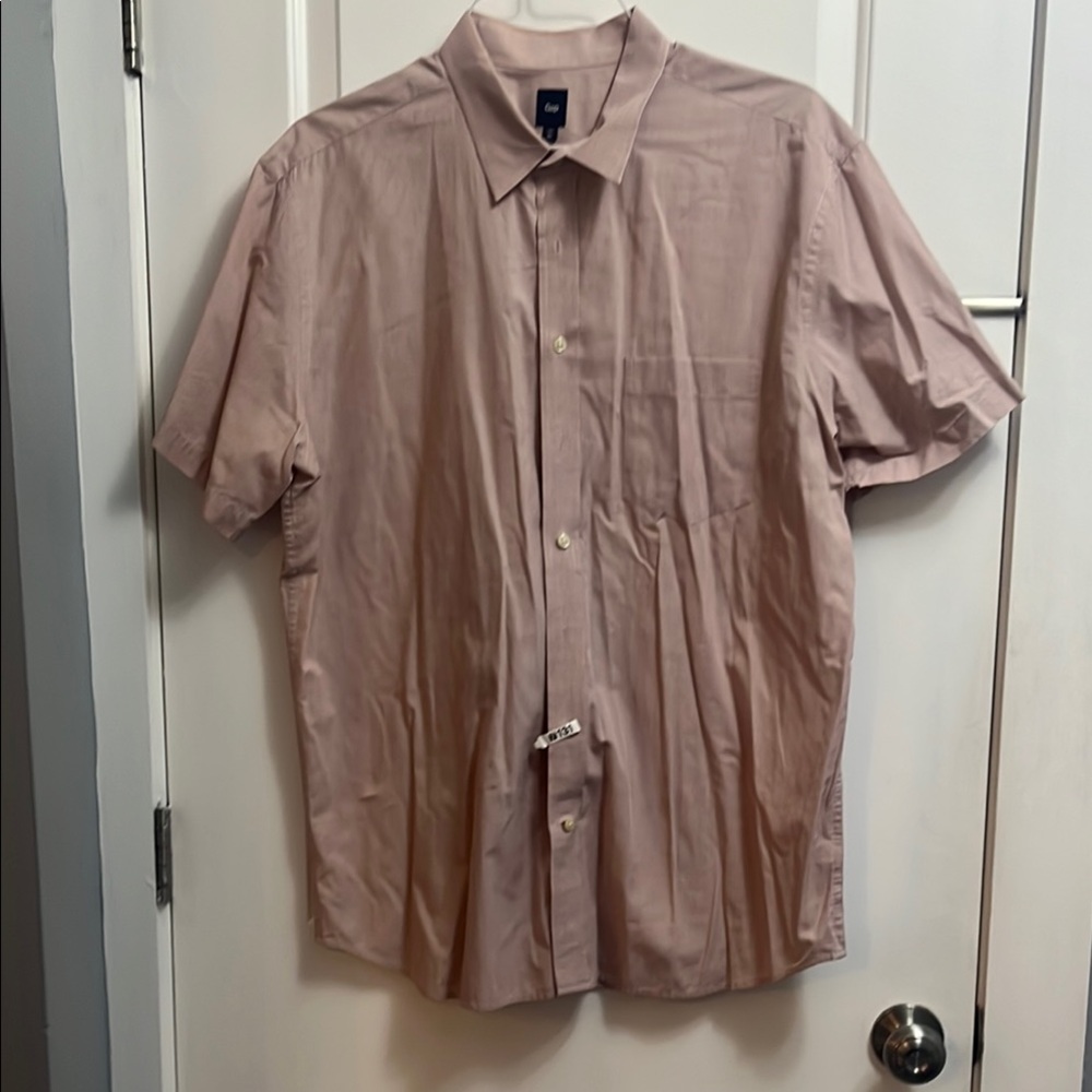 GAP Men’s Short Sleeve Button Down Shirt - XL